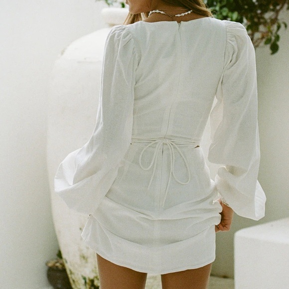 SABO Skirt Ilana White Long Sleeve Cut Out Linen Mini Dress - Picture 2 of 8